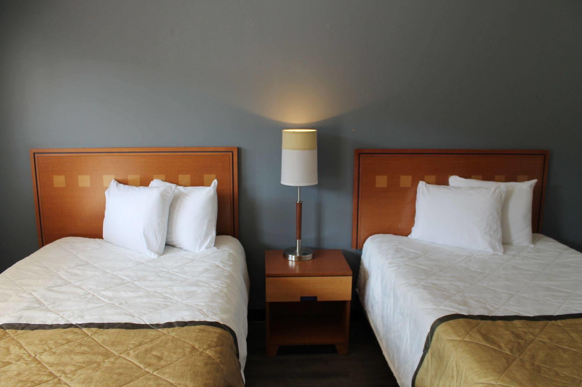 Budgetel Inn And Suites Atlanta Midtown Ngoại thất bức ảnh