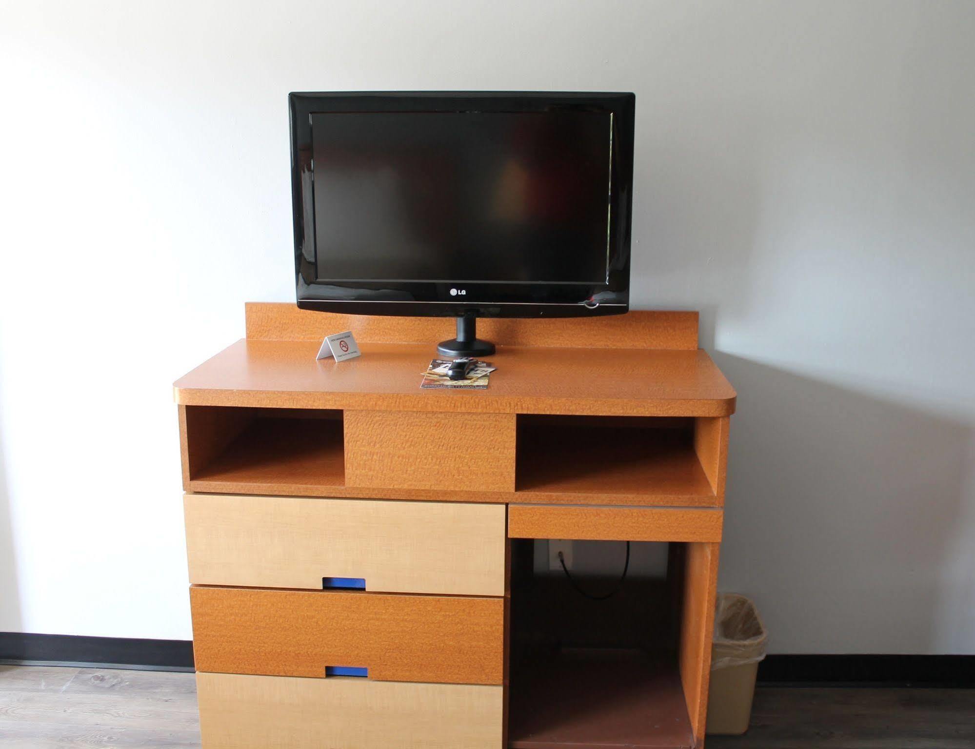 Budgetel Inn And Suites Atlanta Midtown Ngoại thất bức ảnh